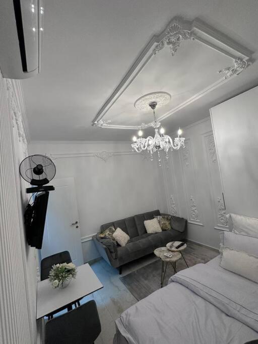 The Artist'S Loft Near Center Apartment Tirana Exterior photo