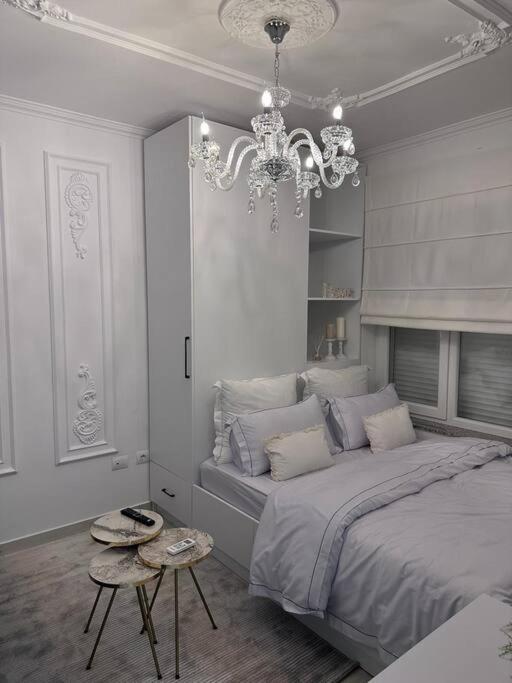 The Artist'S Loft Near Center Apartment Tirana Exterior photo