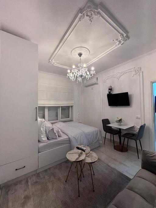 The Artist'S Loft Near Center Apartment Tirana Exterior photo